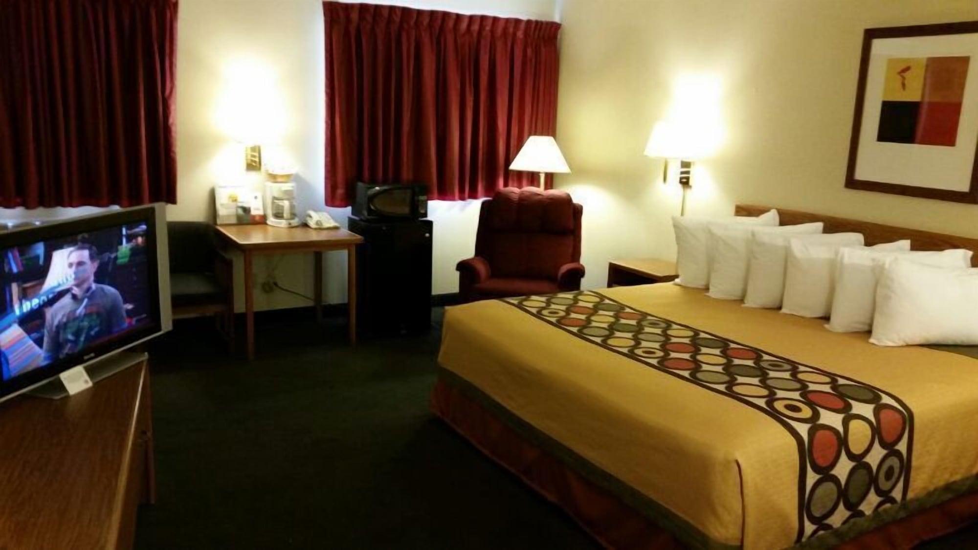 Hotel Super 8 By Wyndham Trinidad Esterno foto